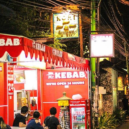 Budhi Beach Inn Kuta  Ngoại thất bức ảnh