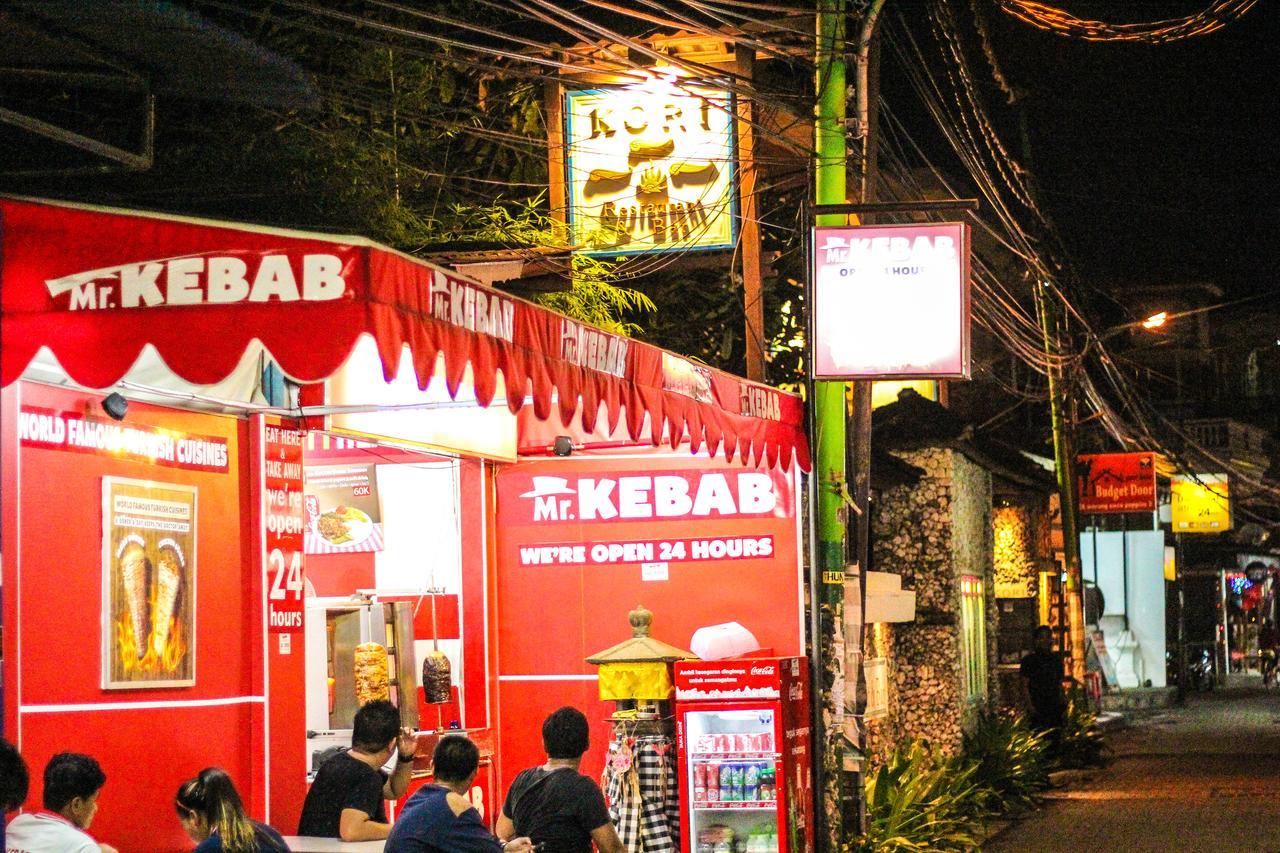 Budhi Beach Inn Kuta  Ngoại thất bức ảnh