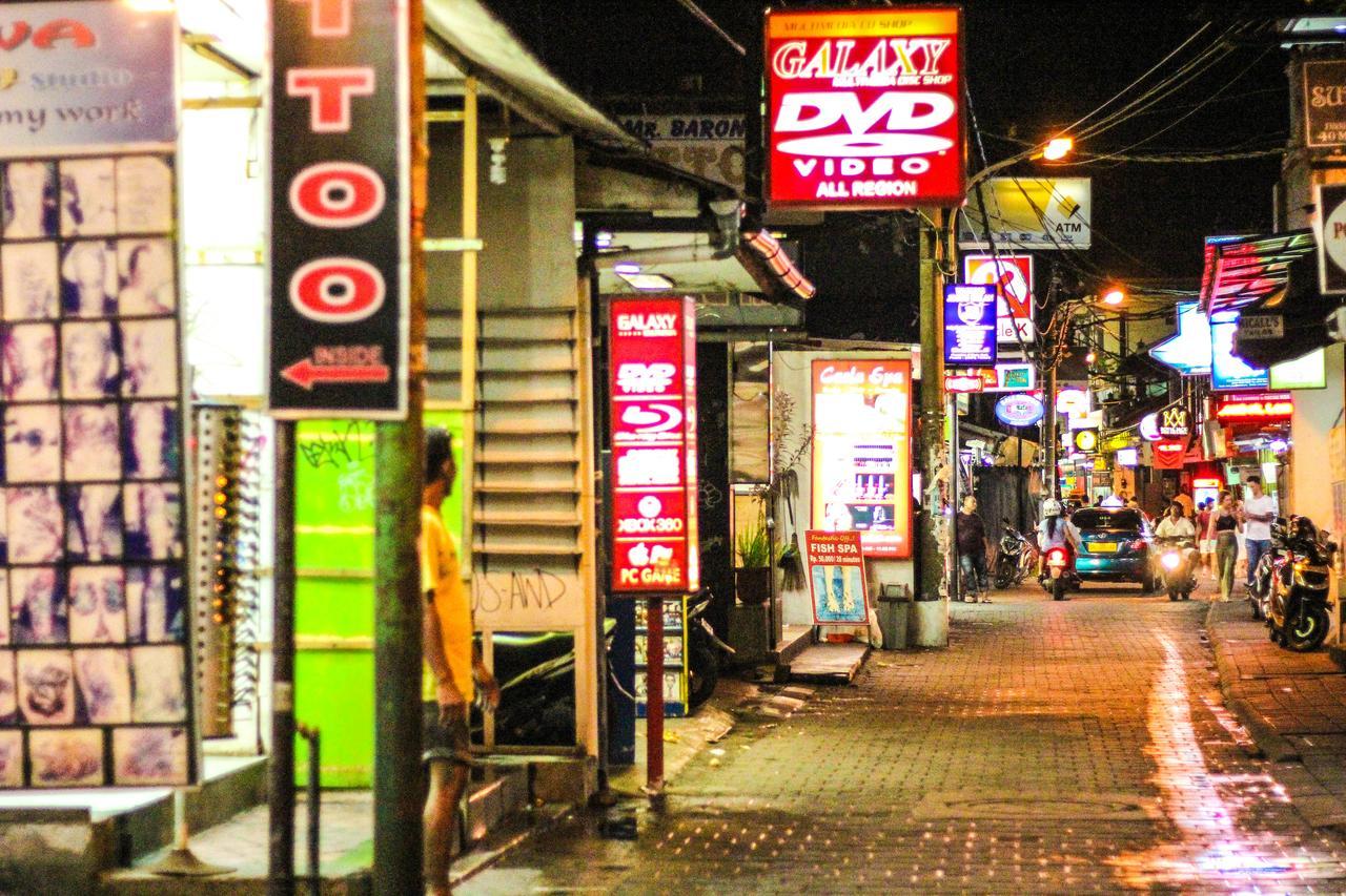 Budhi Beach Inn Kuta  Ngoại thất bức ảnh