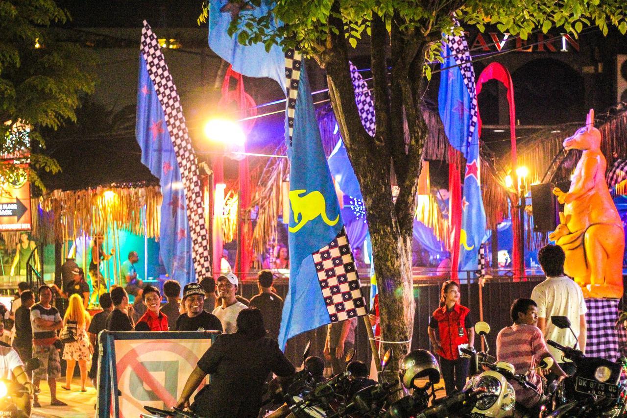 Budhi Beach Inn Kuta  Ngoại thất bức ảnh