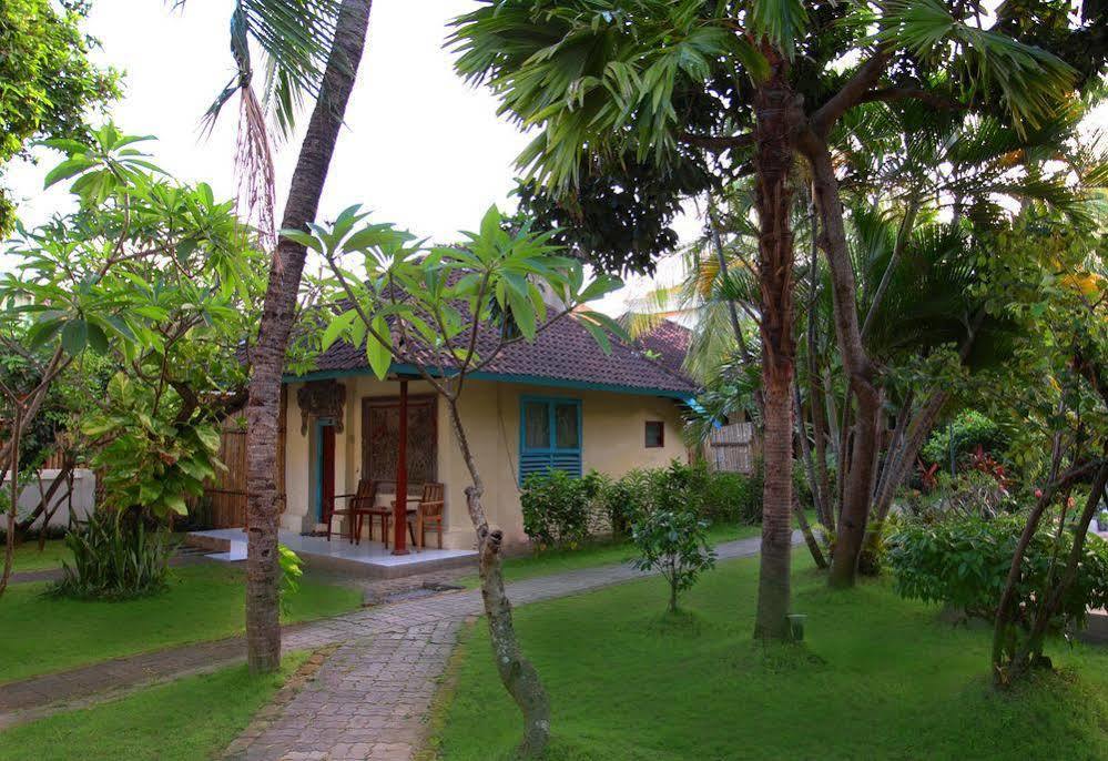 Budhi Beach Inn Kuta  Ngoại thất bức ảnh